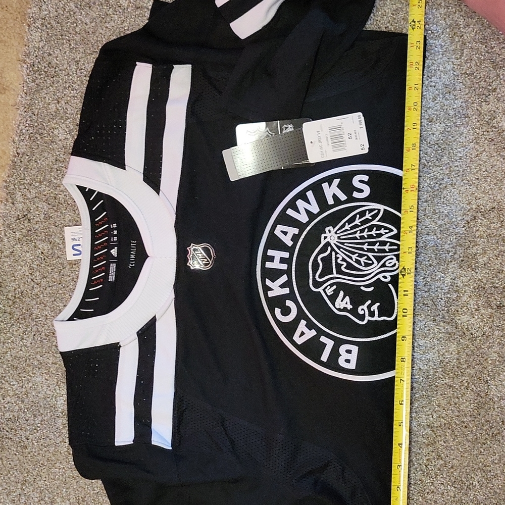 Adidas NHL Chicago Blackhawks Jersey NWT - Picture 12 of 12